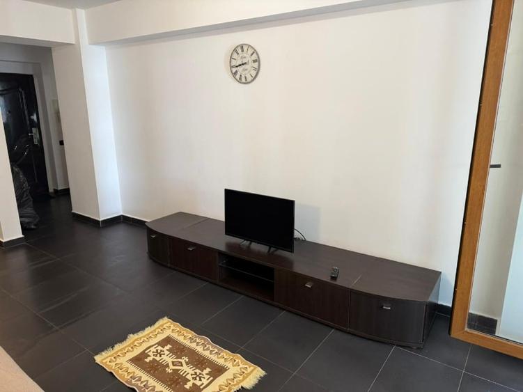 Apartament cu 2 camere circular, mobilat în Central
