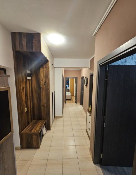 Apartament cu 3 camere decomandat în Chiajna