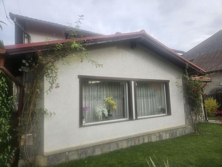 Casă cu 4 camere în Secăria