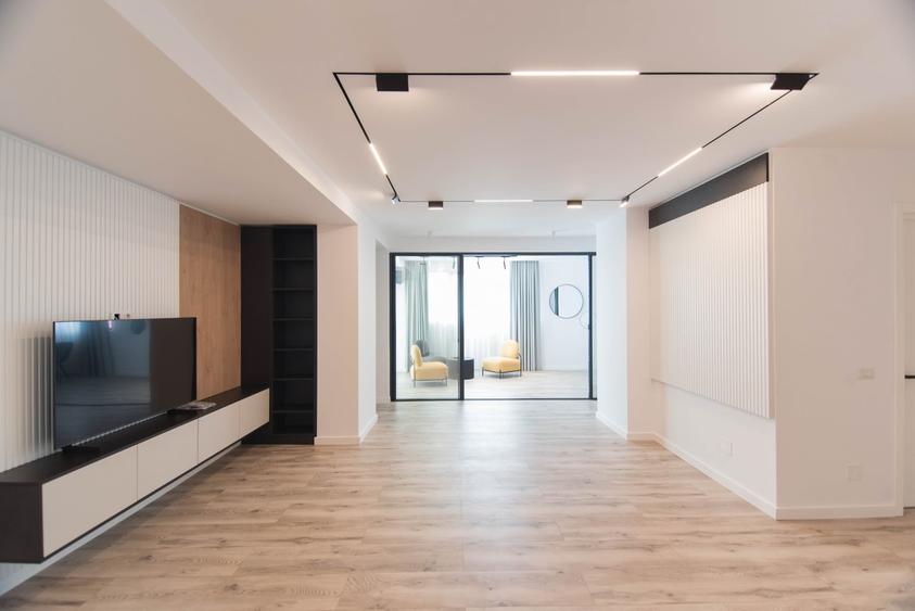 Apartament cu 4 camere decomandat, mobilat în Găvana
