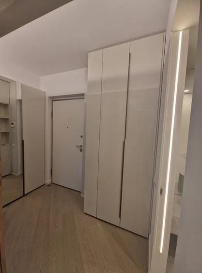 Garsonieră decomandată, mobilată în Pipera