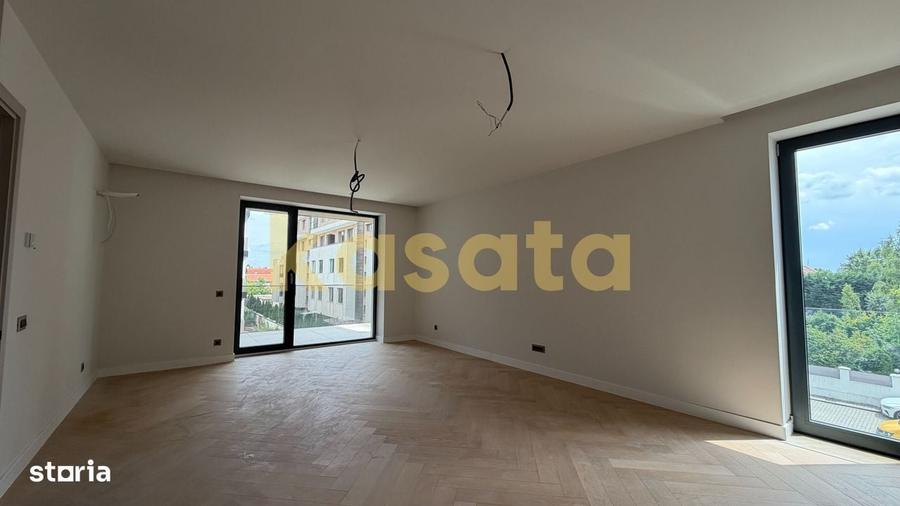 Apartament cu 4 camere în Iancu Nicolae