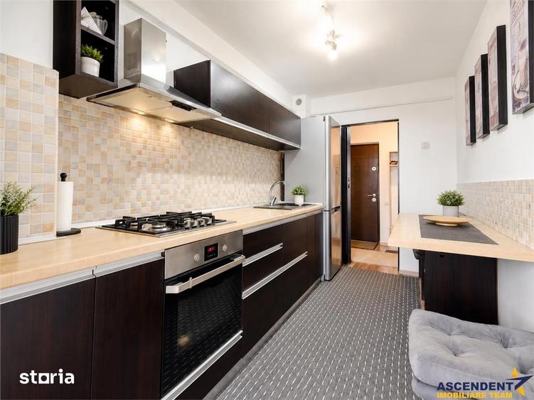 Apartament cu 3 camere decomandat în Dârste