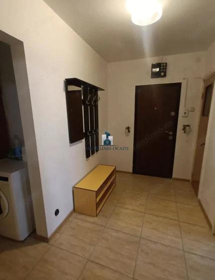 Apartament cu 3 camere decomandat în Giurgiului