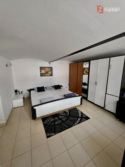 Apartament cu 3 camere semidecomandat, mobilat în P-ța Maria