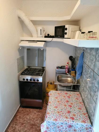 Garsonieră decomandată în Central