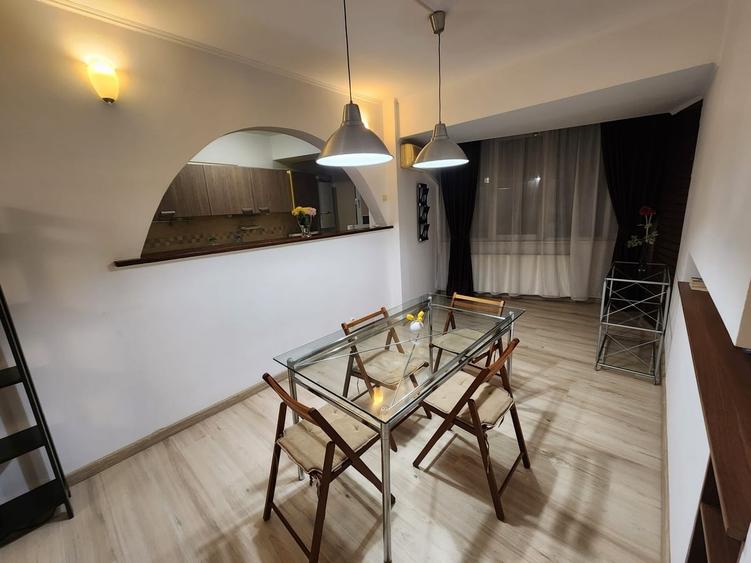 Apartament cu 2 camere semidecomandat în Sala Palatului