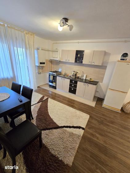Apartament cu 2 camere decomandat în Dâmbul Rotund
