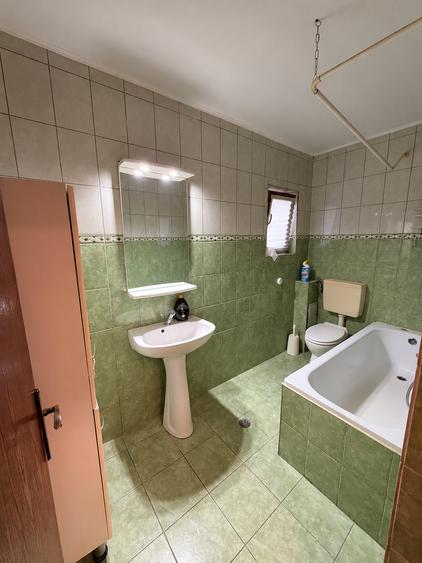 Duplex cu 4 camere cu Canalizare în Europa