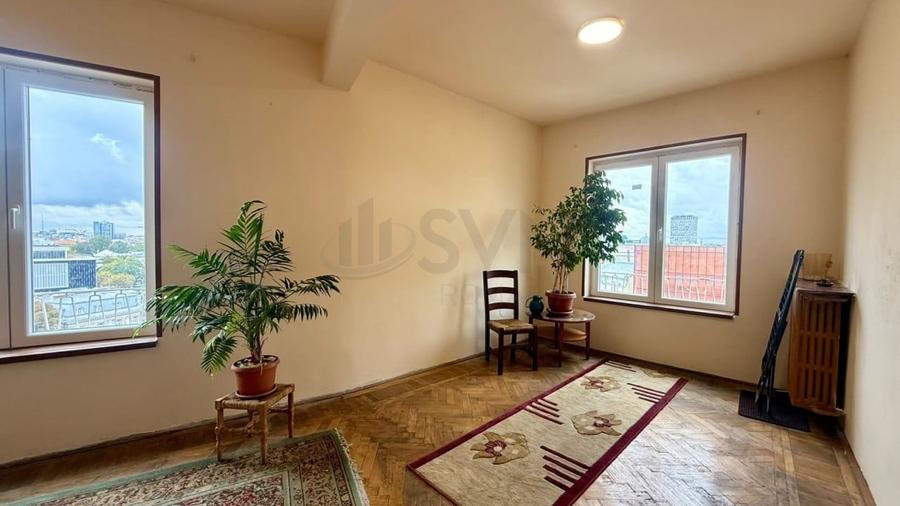 Apartament cu 2 camere decomandat în P-ța Romană