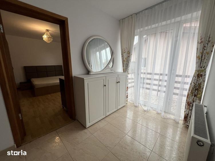 Casă cu 4 camere în Dobroești