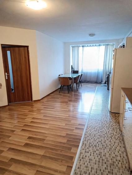 Apartament cu 2 camere semidecomandat în Florești