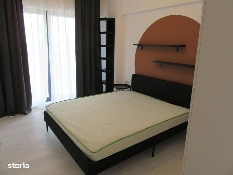Apartament cu 3 camere semidecomandat, mobilat în Fundeni