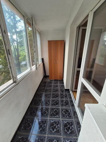 Garsonieră decomandată în Costin Georgian