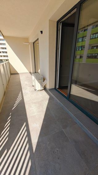 Apartament cu 2 camere semidecomandat în Florești