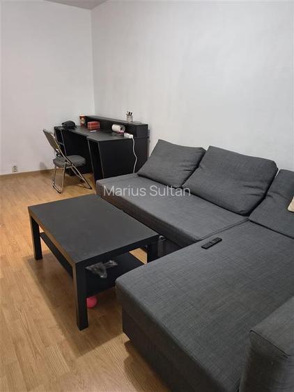 Apartament spre inchiriere, 400 euro in Centrul Civic, Brasov