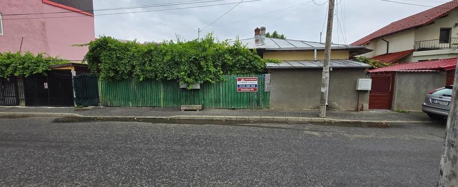 Casă individuală cu 3 camere cu Canalizare în Rahova