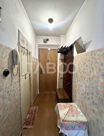 Apartament cu 2 camere semidecomandat, mobilat în Gheorgheni