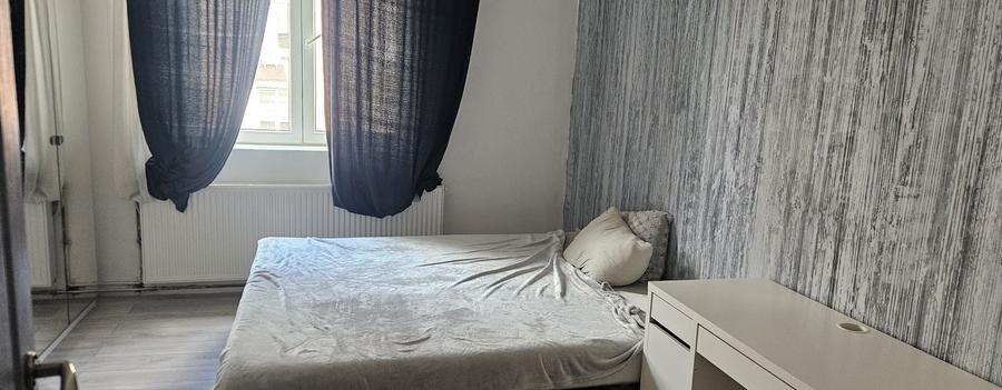 Apartament cu 3 camere în Rosetti