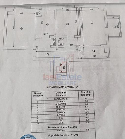 Apartament cu 3 camere decomandat în Filiași