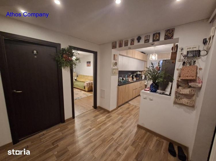 Apartament cu 4 camere semidecomandat, mobilat în Crângași