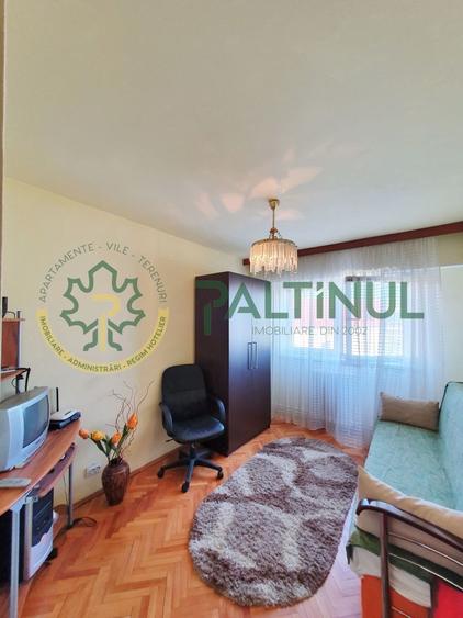Apartament cu 4 camere decomandat, mobilat în Mihai Viteazul