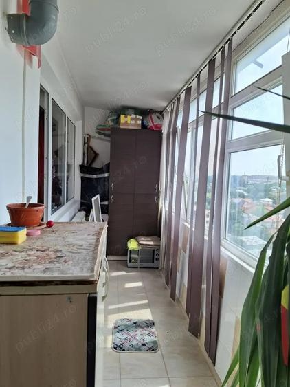 Apartament cu 2 camere decomandat în Micro 5