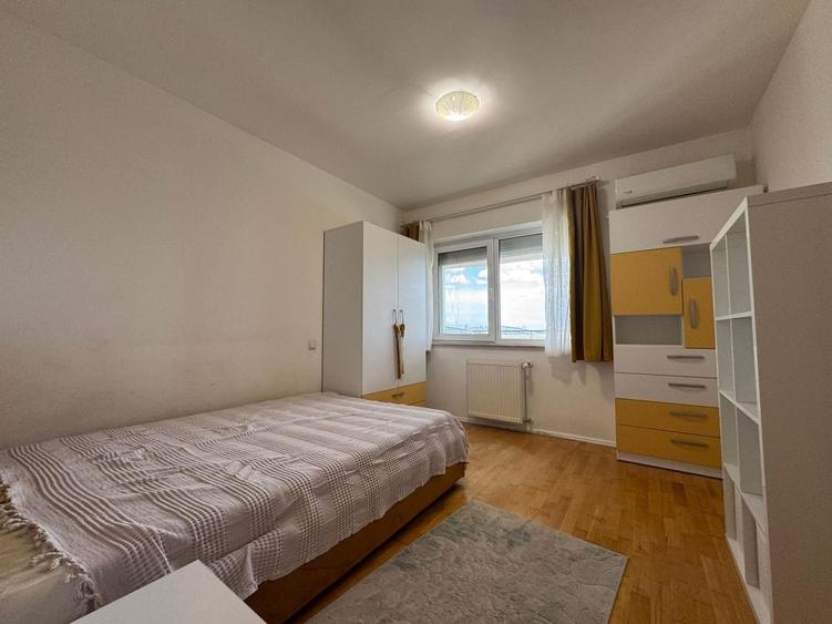 Apartament cu 3 camere decomandat, mobilat în Tei