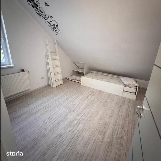 Apartament cu 4 camere în Păcurari