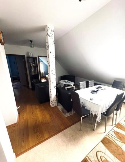 Apartament cu 3 camere decomandat, mobilat în Florești — fotografia 2