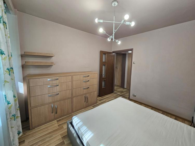 Apartament cu 2 camere semidecomandat în Lacul Tei