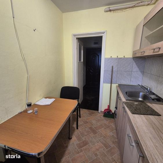 Apartament cu 2 camere semidecomandat în Tineretului
