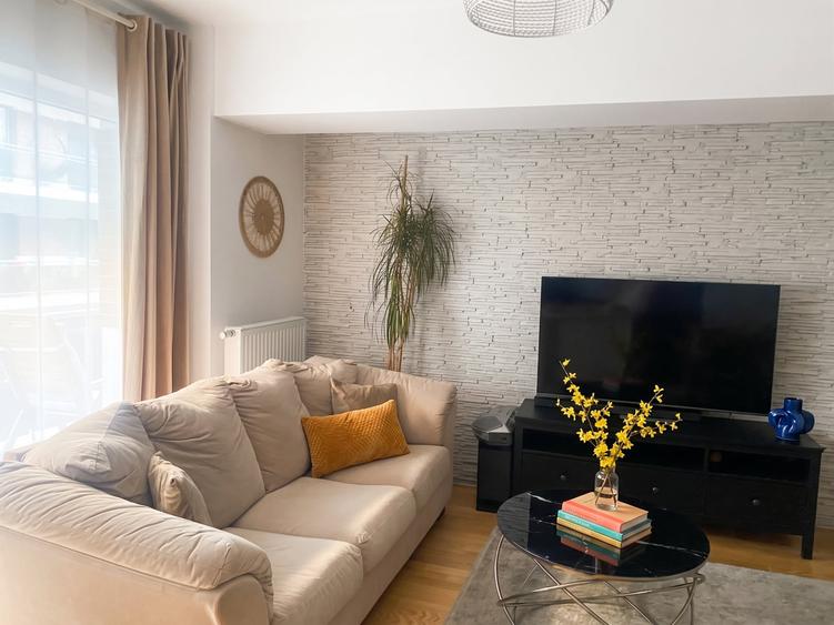 Apartament cu 3 camere în Dămăroaia
