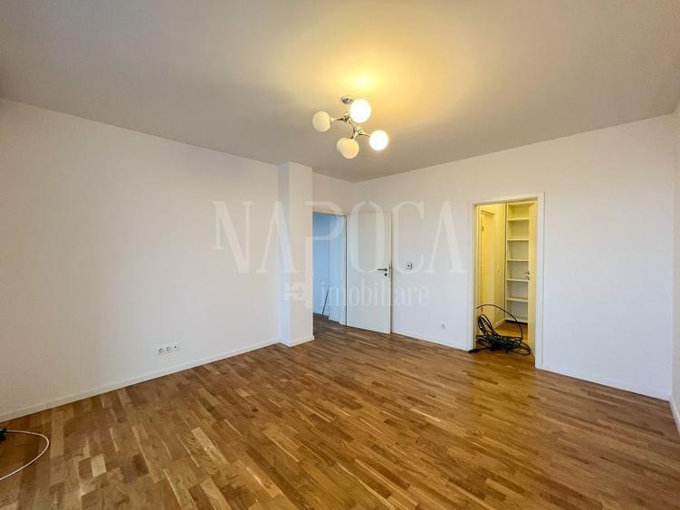Penthouse cu 4 camere semidecomandat în Gheorgheni