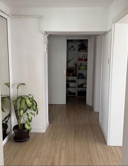 Apartament cu 3 camere în P-ța Muncii