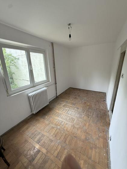 Apartament cu 2 camere în P-ța Doina