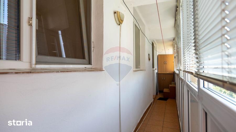 Apartament cu 3 camere decomandat, mobilat în Pantelimon