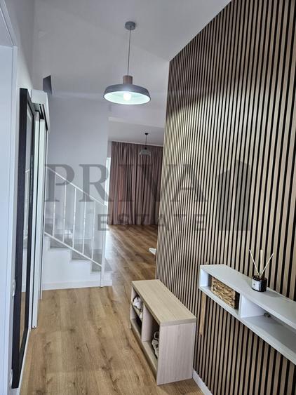 Duplex cu 4 camere cu Canalizare în Moșnița Nouă