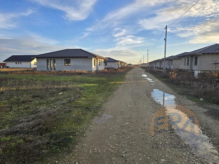 Teren Construcții intravilan de 500 mp, în Sântandrei