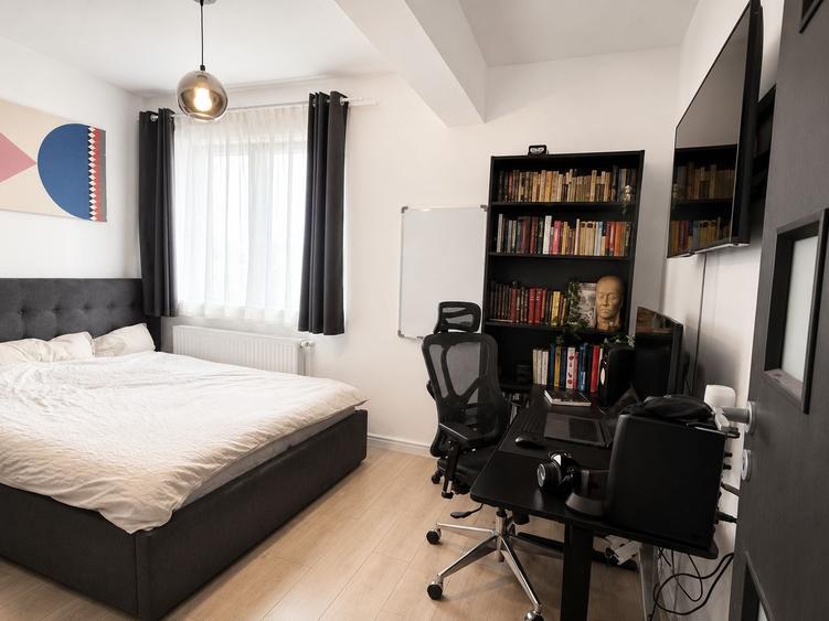 Apartament cu 2 camere semidecomandat în Berceni