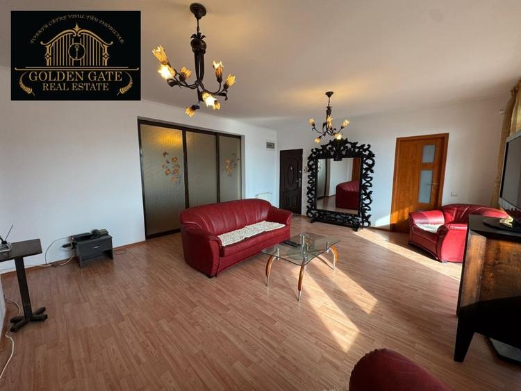 Apartament cu 4 camere semidecomandat, mobilat în 1 Mai