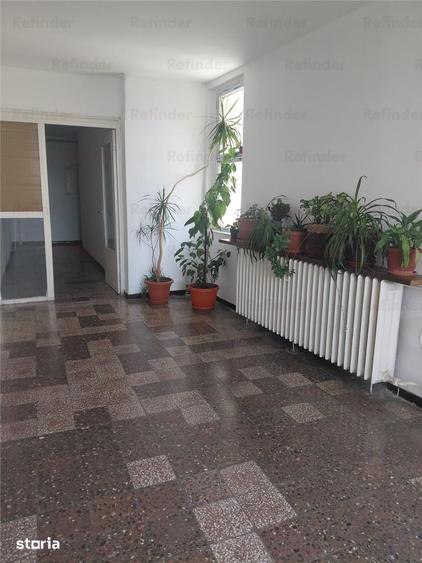Apartament cu 4 camere decomandat în Pantelimon