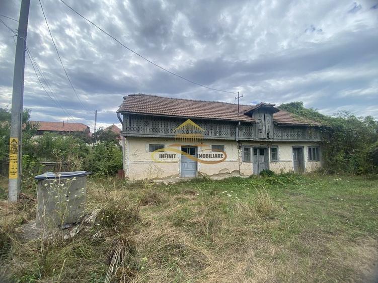 Teren de 1285 mp, în Pârvulești