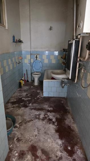 Casă cu 3 camere cu Teren 1770 Mp în Central