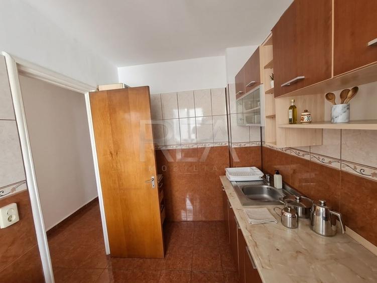 Apartament cu 3 camere decomandat, mobilat în Drumul Taberei