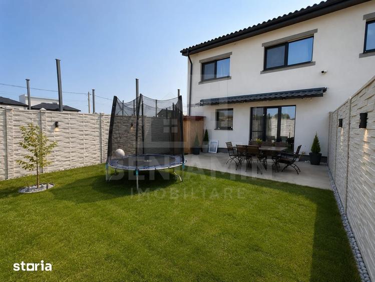Casă cu 4 camere cu Teren 200 Mp în Malu Mare