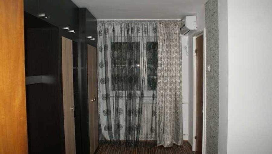 Garsonieră în Titan
