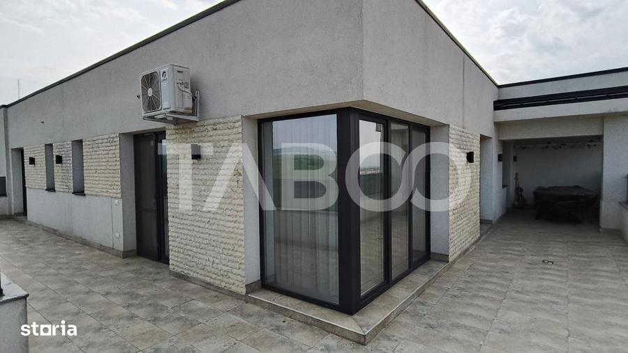 Apartament cu 4 camere, mobilat în Central