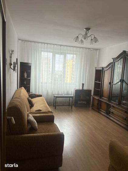 Apartament cu 3 camere în Astra