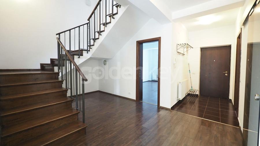 Duplex cu 6 camere cu Canalizare în Pipera